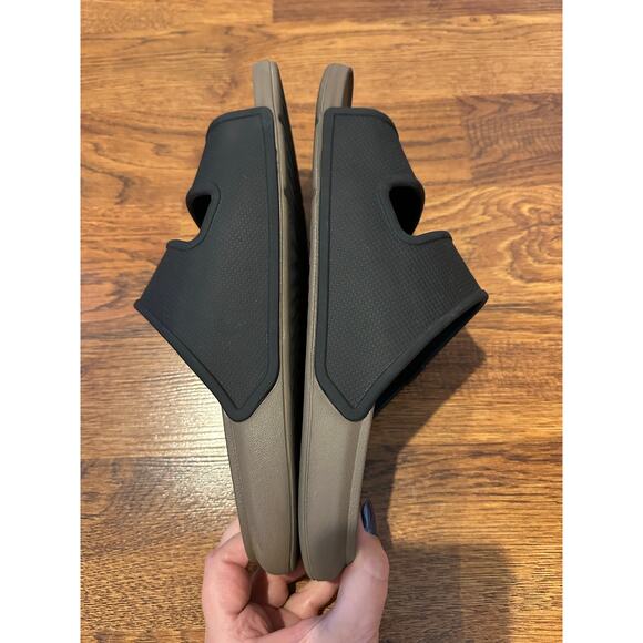 Reef Men’s Oasis 2-Bar Slides Black/Gray Size 9 – Beach Vibes Comfort - Picture 6 of 10